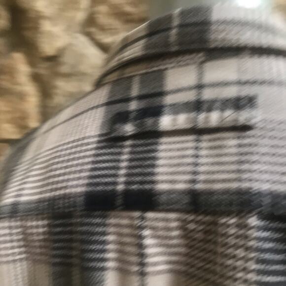 Duluth Trading Flannel Button Down Gray Black Shirt Men's Size XL - Picture 5 of 6